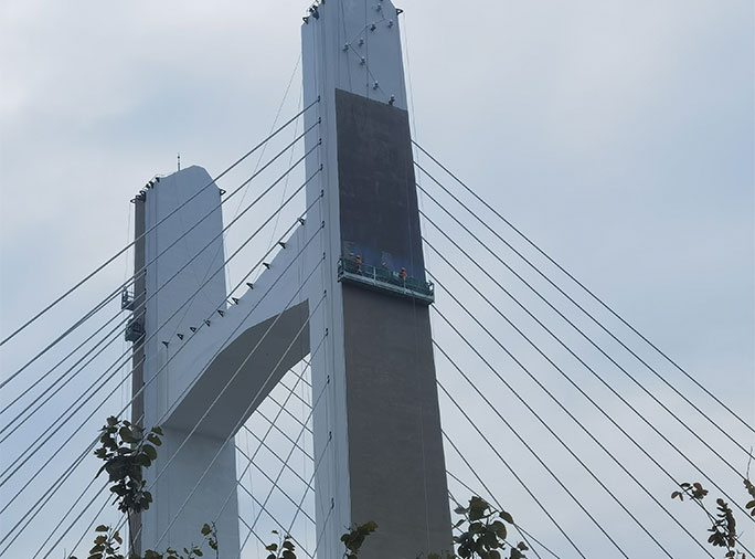深圳福田-落马洲通道桥J3主塔维修工程.